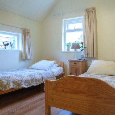 Oes-Tilber Bed & Breakfast Zweeloo Екстериор снимка