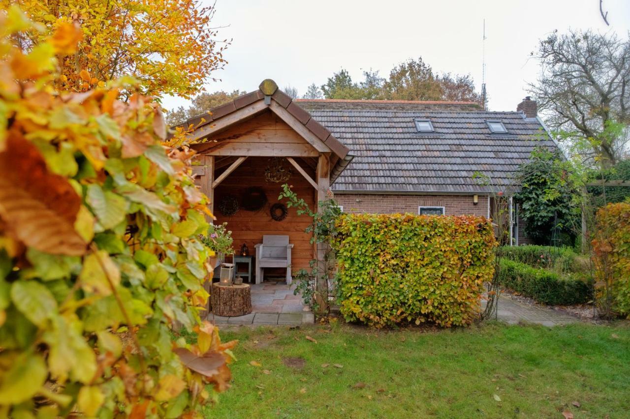 Oes-Tilber Bed & Breakfast Zweeloo Екстериор снимка